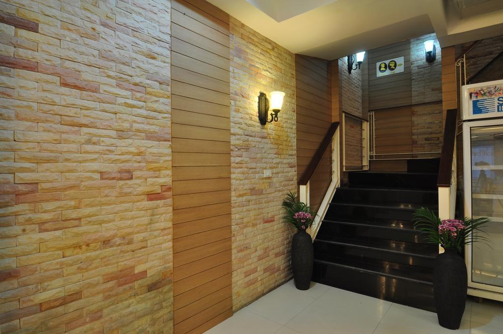 Orchid Hostel Бангкок Экстерьер фото