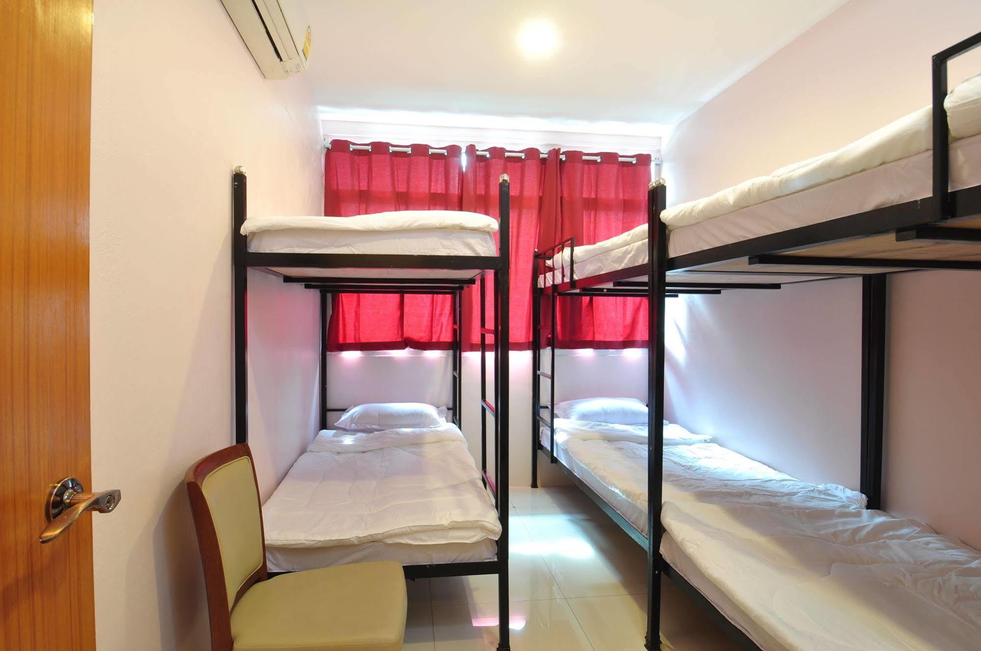 Orchid Hostel Бангкок Экстерьер фото