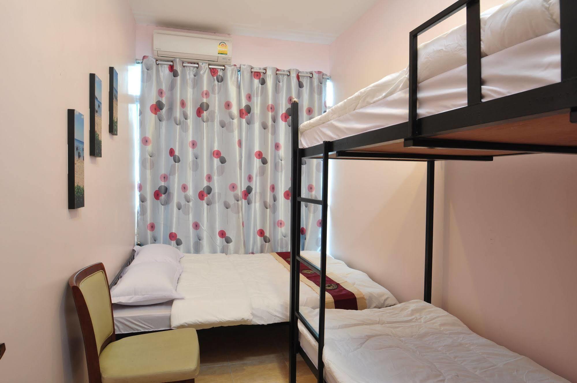 Orchid Hostel Бангкок Экстерьер фото