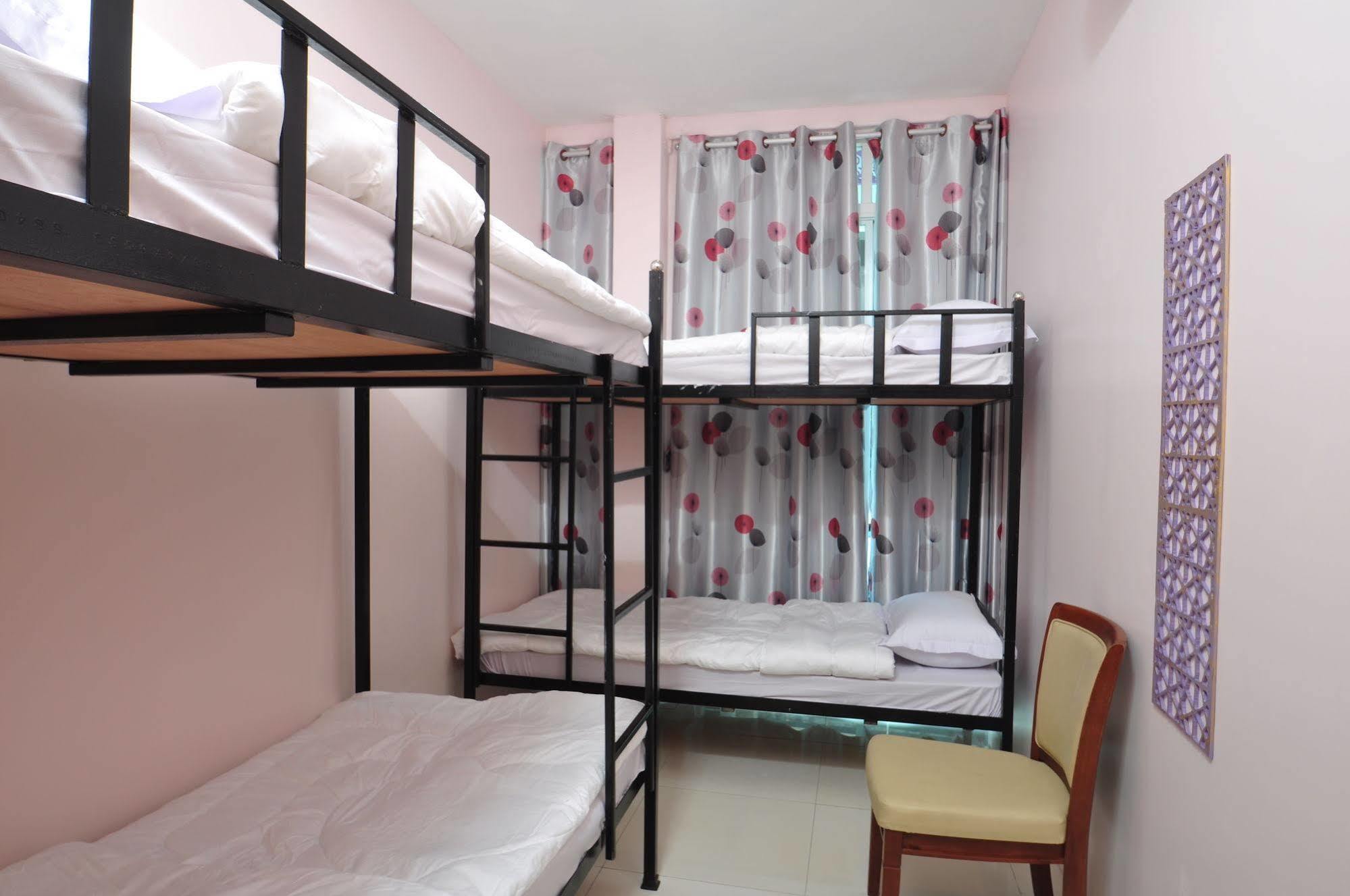 Orchid Hostel Бангкок Экстерьер фото